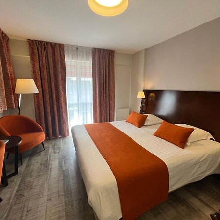 Hotel Le Menestrel Рибовиль Экстерьер фото