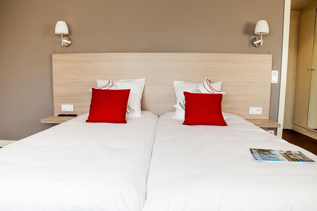 Hotel Le Menestrel Рибовиль Номер фото