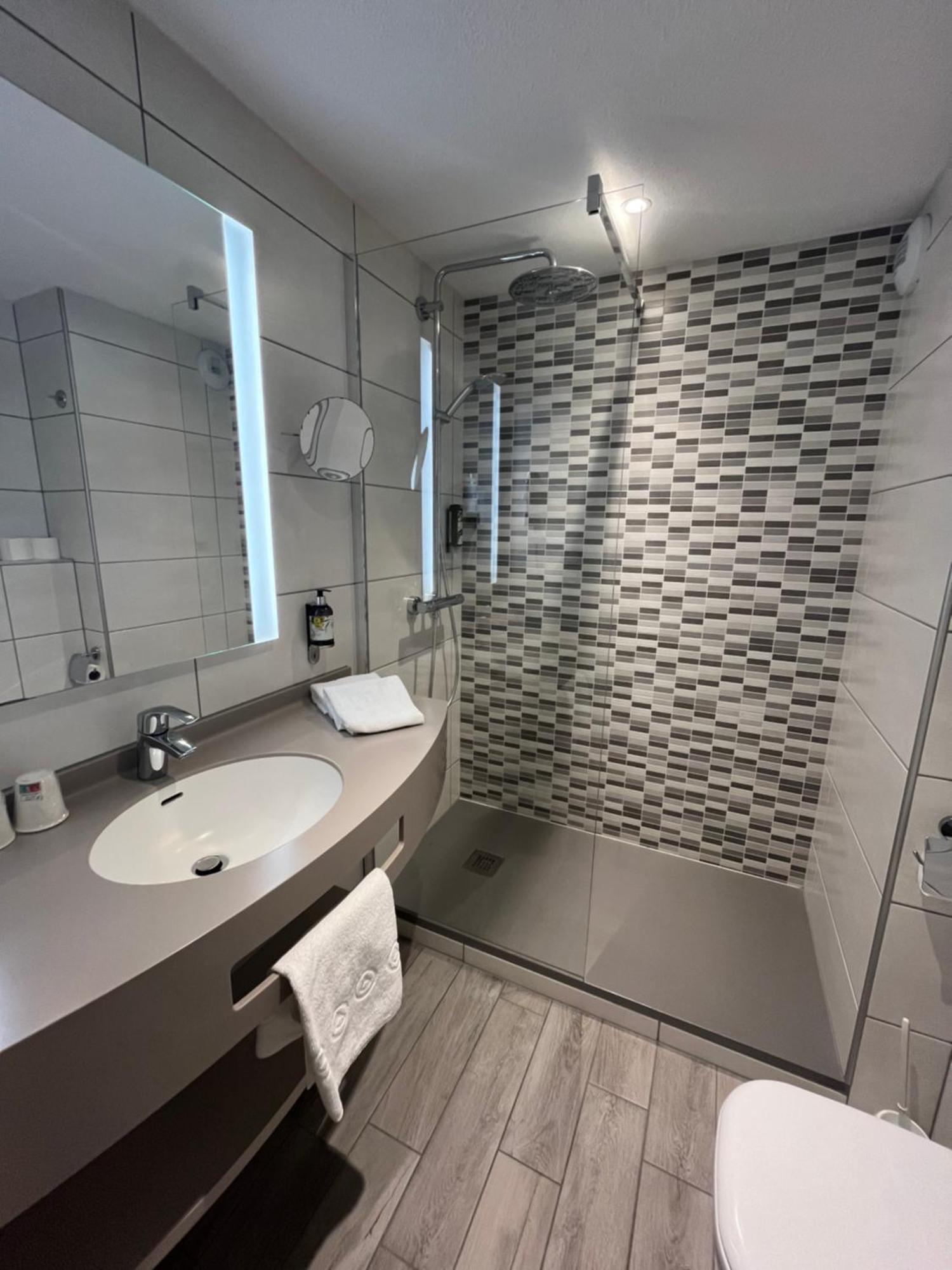 Hotel Le Menestrel Рибовиль Экстерьер фото