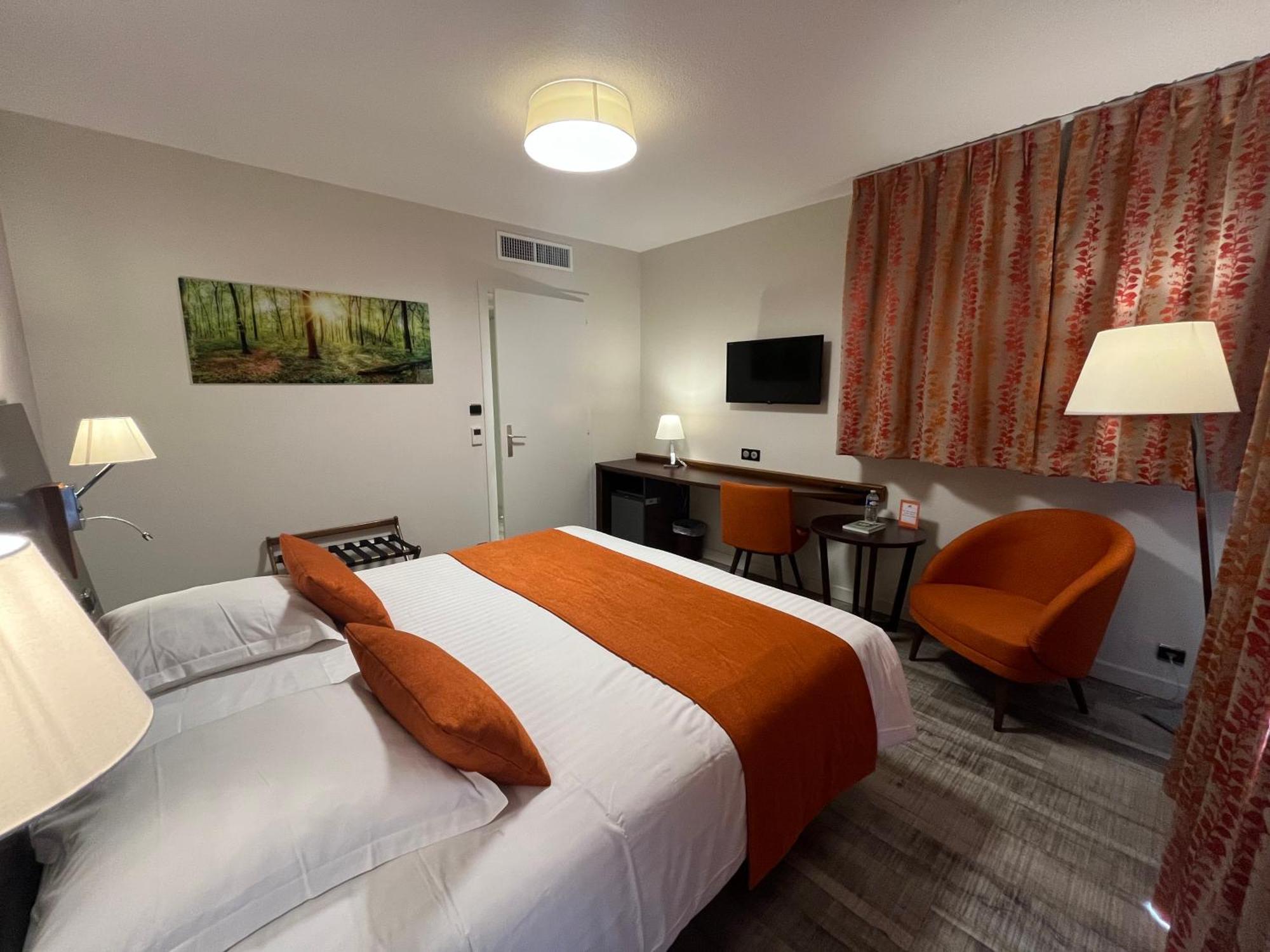 Hotel Le Menestrel Рибовиль Экстерьер фото