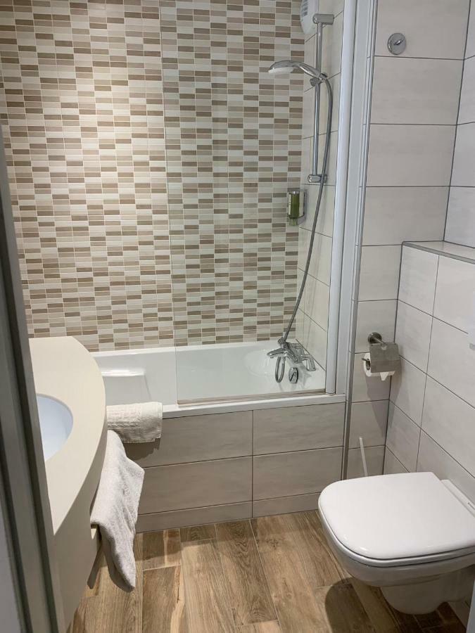 Hotel Le Menestrel Рибовиль Экстерьер фото